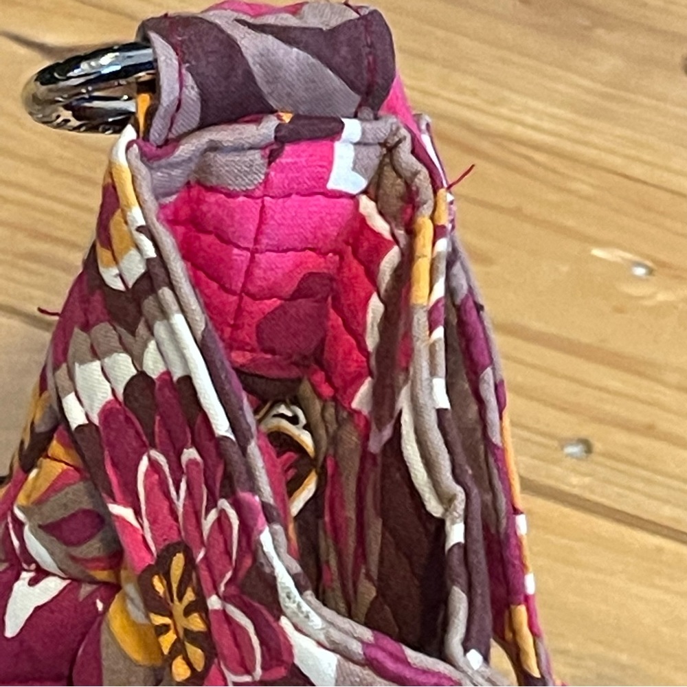 Vera Bradley quilted purse - Picture 6 of 7